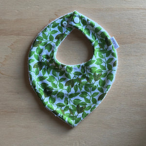 Vines Dribble Bib